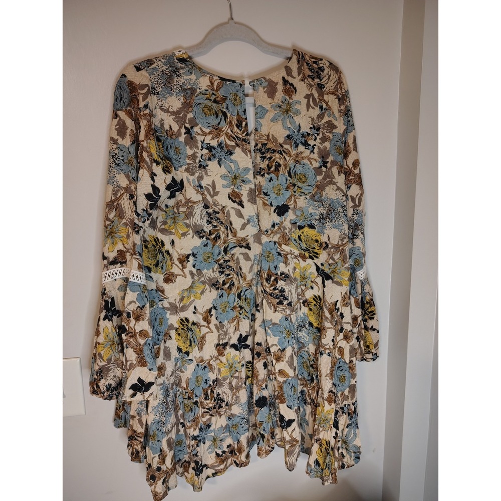 Umgee USA Floral Boho Mini Dress Long Bell Sleeve Crochet Lace Beige Blue Large - Picture 4 of 12